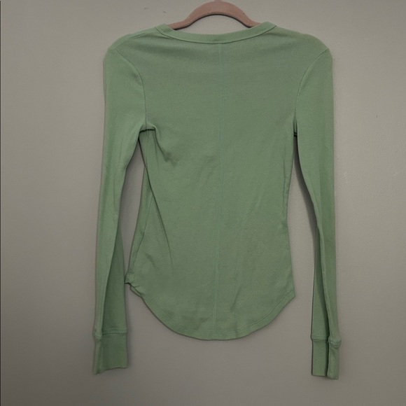 Green Henley shirt - Picture 2 of 2
